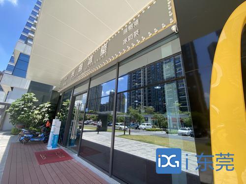 天安數(shù)碼城附近兩家熱門餐廳未公示食品安全等級，酒店管理引發(fā)關(guān)注